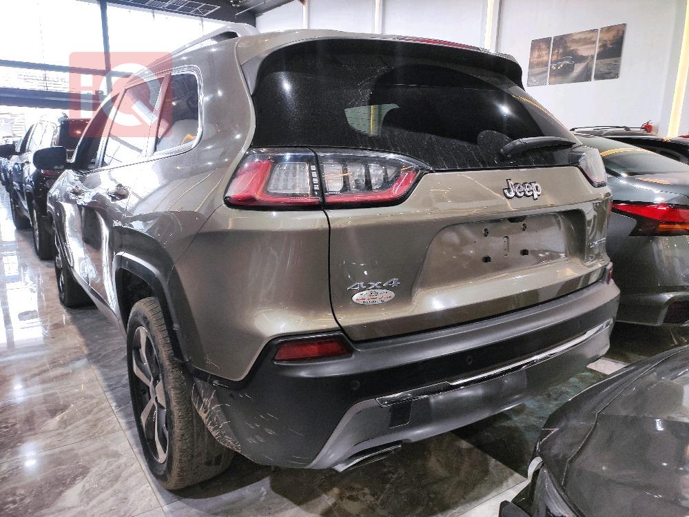 Jeep Cherokee
